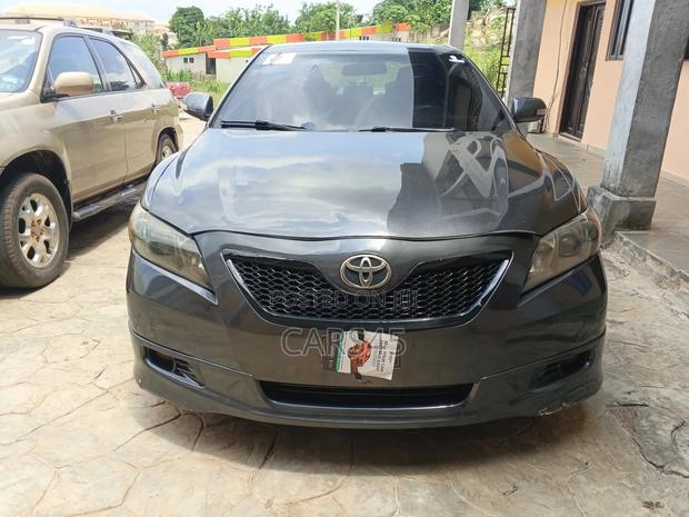 Toyota Camry 2007 Gray