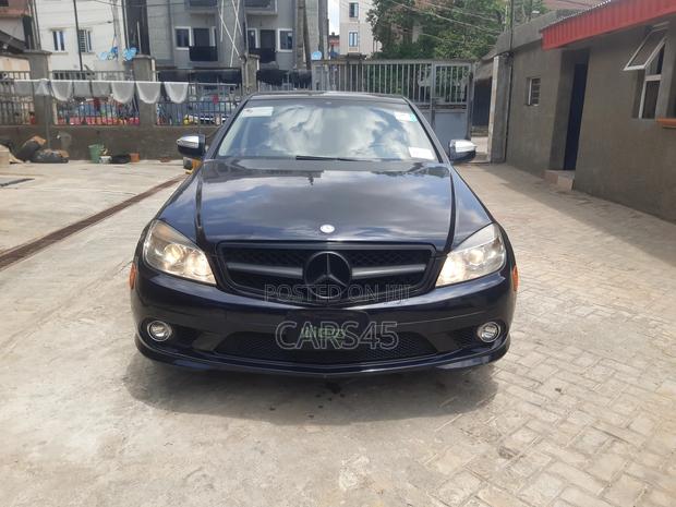 Mercedes-Benz C300 2009 Blue