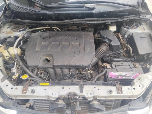 Toyota Matrix 2010 Silver