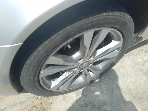 Mercedes-Benz E320 2005 Silver