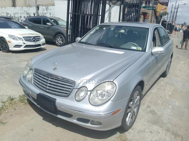 Mercedes-Benz E320 2005 Silver