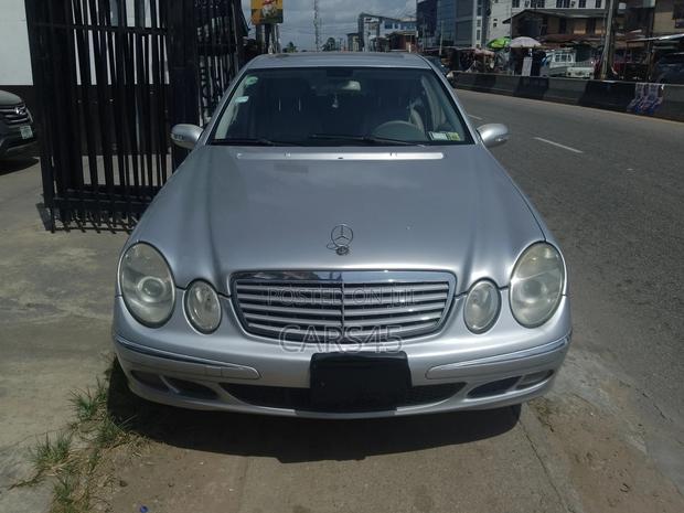 Mercedes-Benz E320 2005 Silver