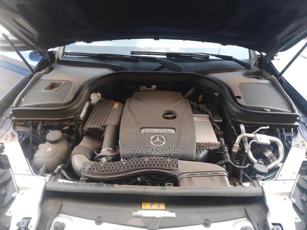 Mercedes-Benz GLC-Class 2019 Blue