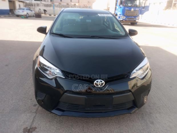 Toyota Corolla 2016 Black