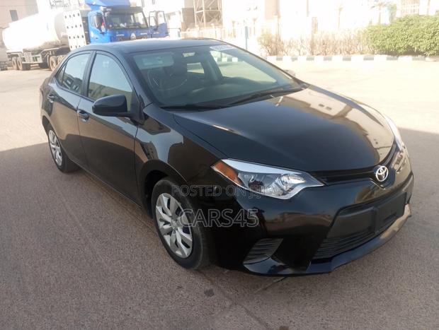 Toyota Corolla 2016 Black