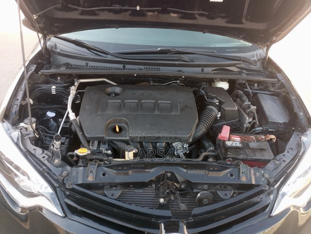 Toyota Corolla 2016 Black