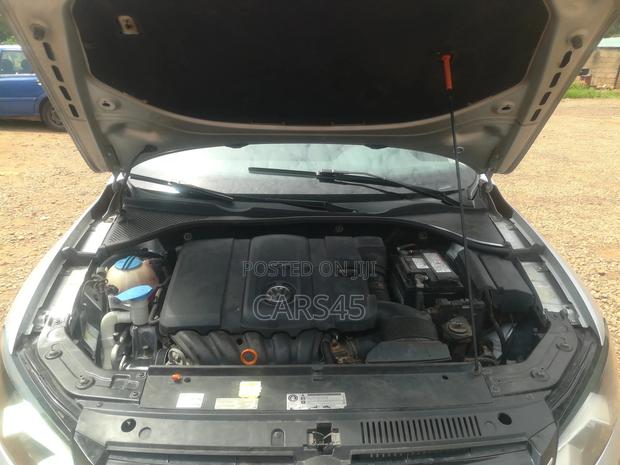 Volkswagen Passat 2013 Silver
