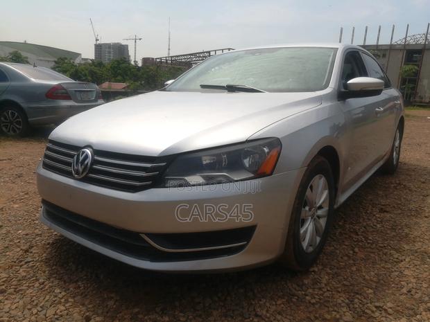 Volkswagen Passat 2013 Silver