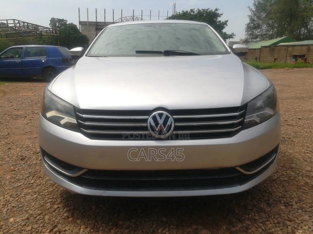 Volkswagen Passat 2013 Silver
