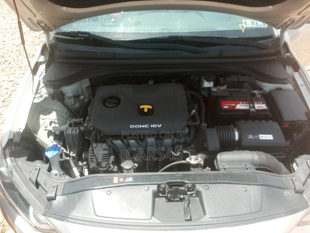 Hyundai Elantra 2017 Gray