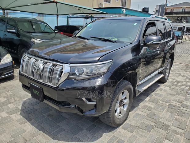 Toyota Land Cruiser Prado 2010 Black