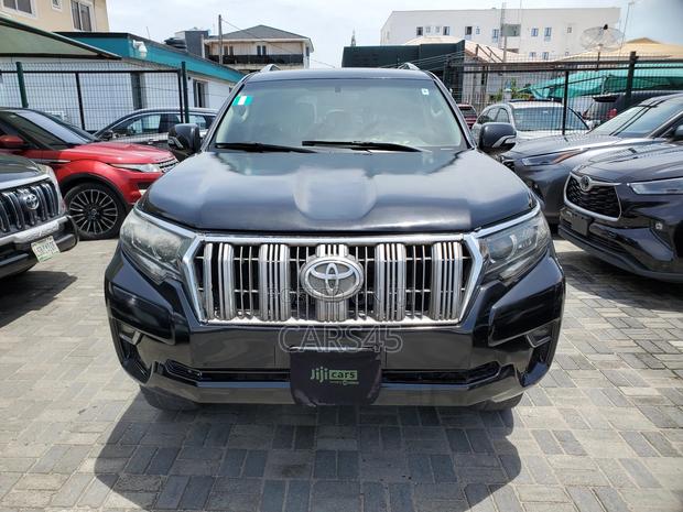 Toyota Land Cruiser Prado 2010 Black