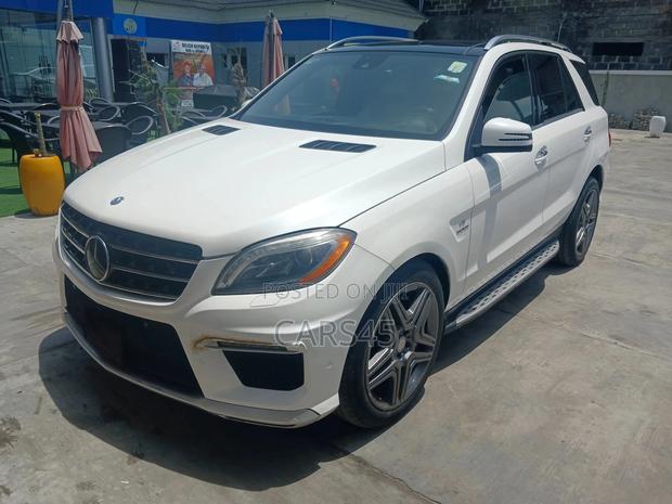 Mercedes-Benz M Class ML63 AMG 4dr SUV AWD (5.5L 8cyl Turbo 7A) 2014