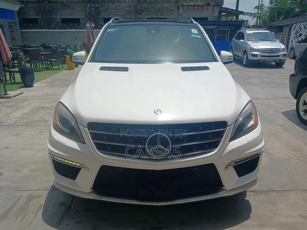 Mercedes-Benz M Class ML63 AMG 4dr SUV AWD (5.5L 8cyl Turbo 7A) 2014