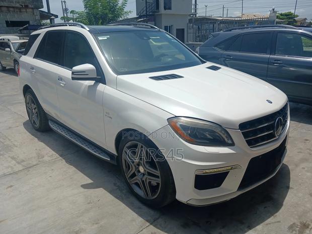 Mercedes-Benz M Class ML63 AMG 4dr SUV AWD (5.5L 8cyl Turbo 7A) 2014