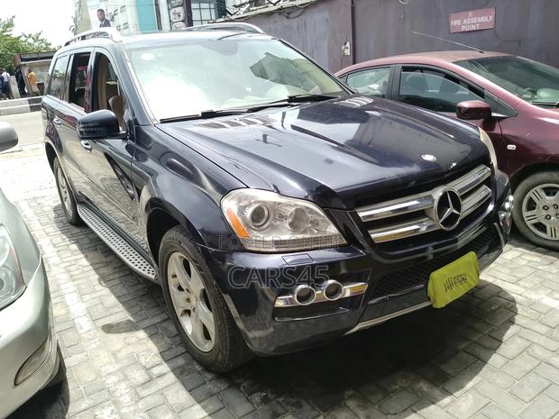 Mercedes-Benz GL-Class 2011 Blue