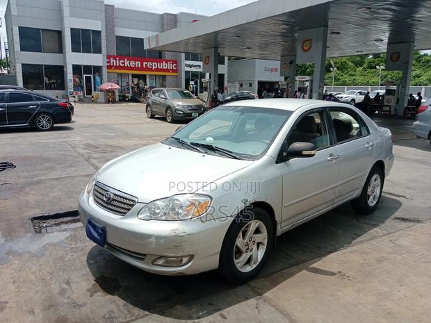 Toyota Corolla 2005 Silver