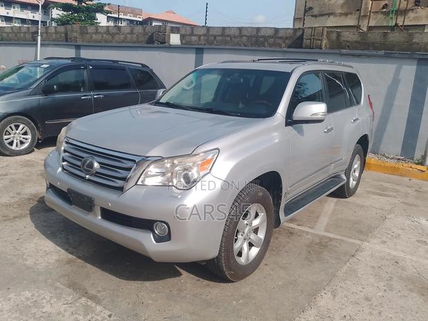 Lexus GX 2010 Silver