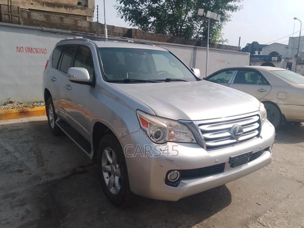 Lexus GX 2010 Silver