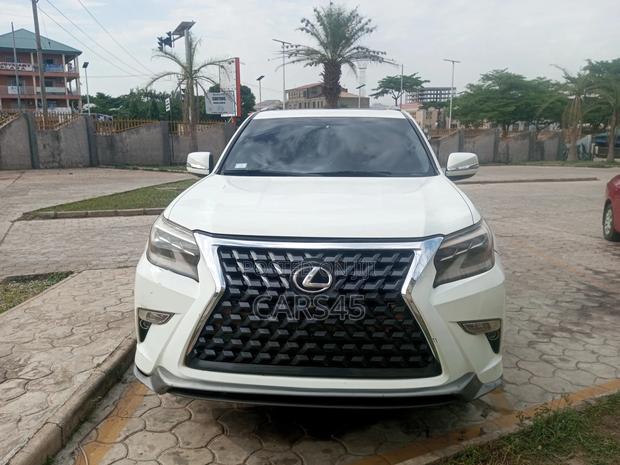 Lexus GX 2018 White