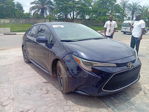 Toyota Corolla 2021 Blue