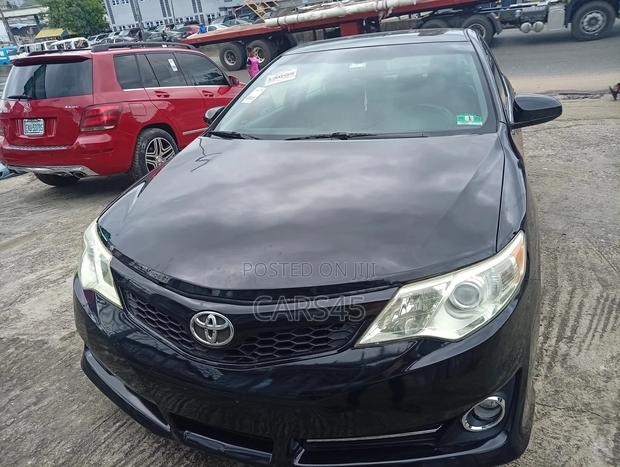 Toyota Camry 2013 Black