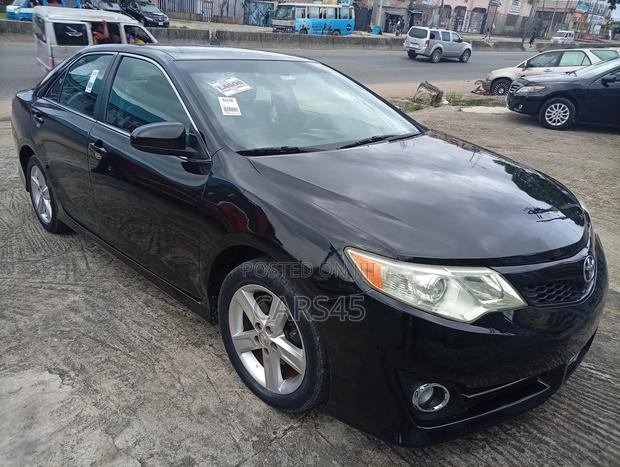 Toyota Camry 2013 Black