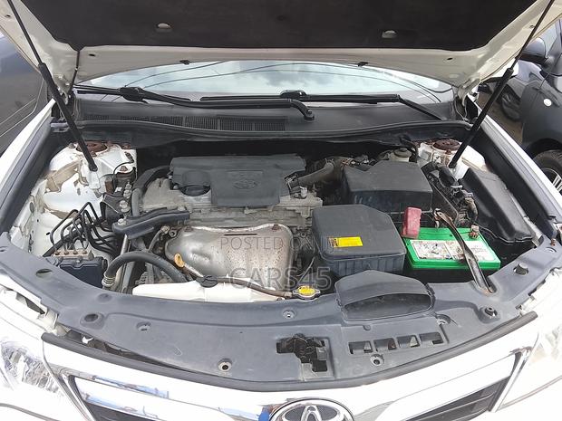 Toyota Camry L 4dr Sedan (2.5L 4cyl 6A) 2014 White