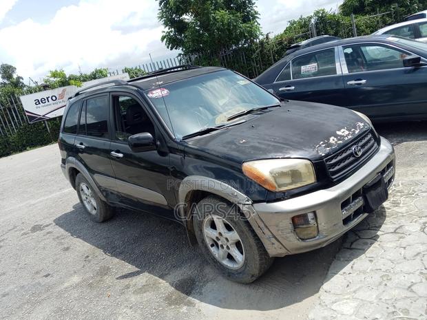 Toyota RAV4 Base AWD 2001 Black