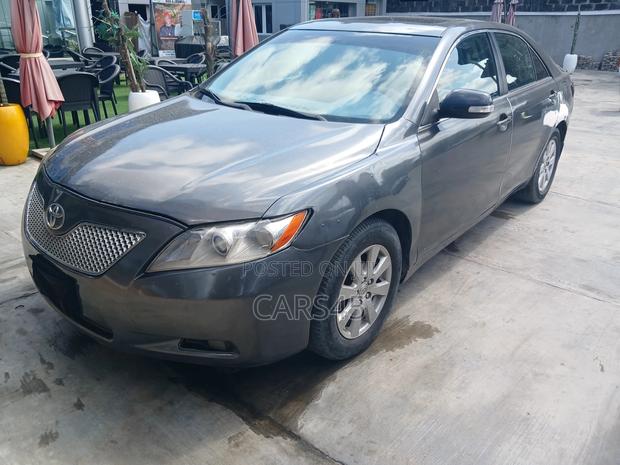 Toyota Camry XLE V6 4dr Sedan (3.5L 6cyl 6AM) 2007 Gray