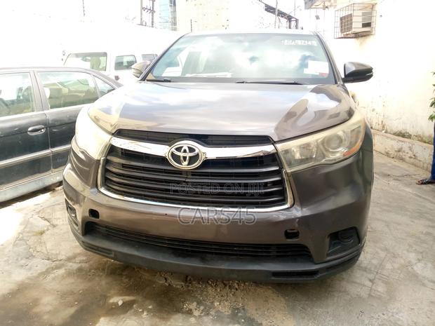 Toyota Highlander 2016 Brown