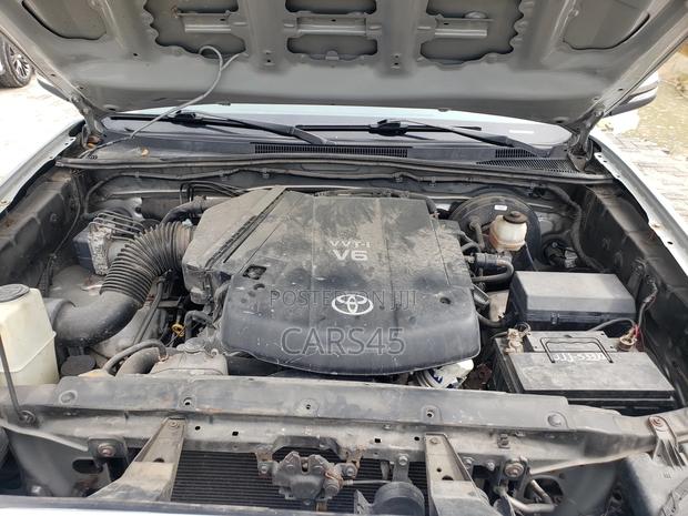Toyota Tacoma 2011 Gray
