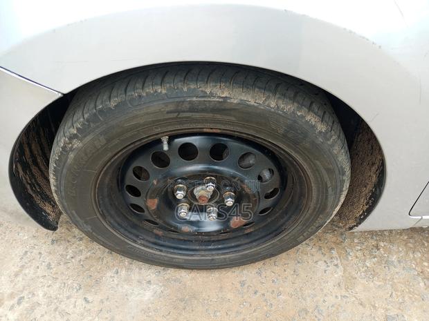 Hyundai Elantra 2012 Silver