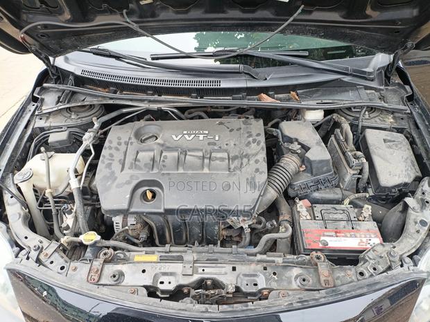 Toyota Corolla 2009 Black
