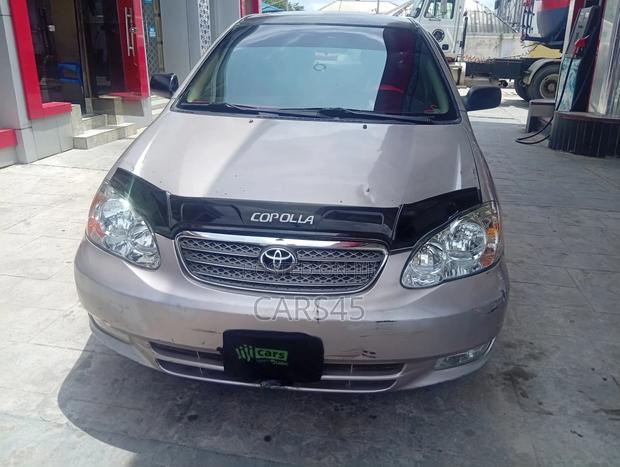 Toyota Corolla 2003 Gold