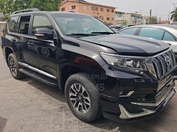 Toyota Land Cruiser Prado 2011 Black