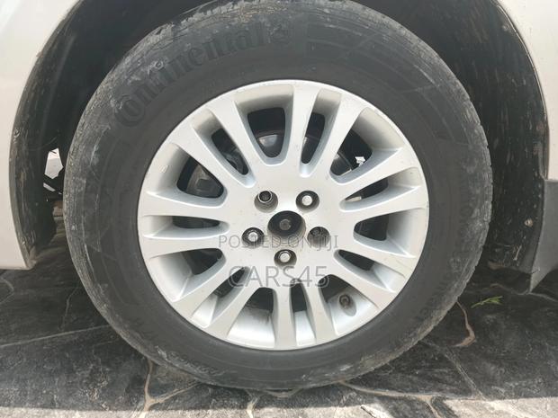 Toyota Sienna LE 4WD 2007 Silver