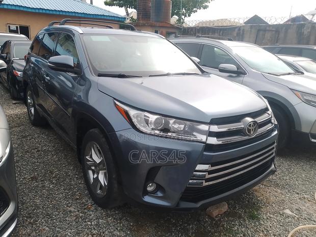 Toyota Highlander 2015 Blue