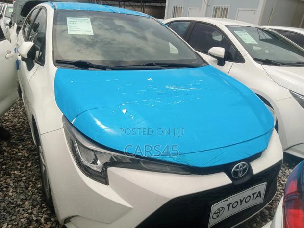 Toyota Corolla 2022 White