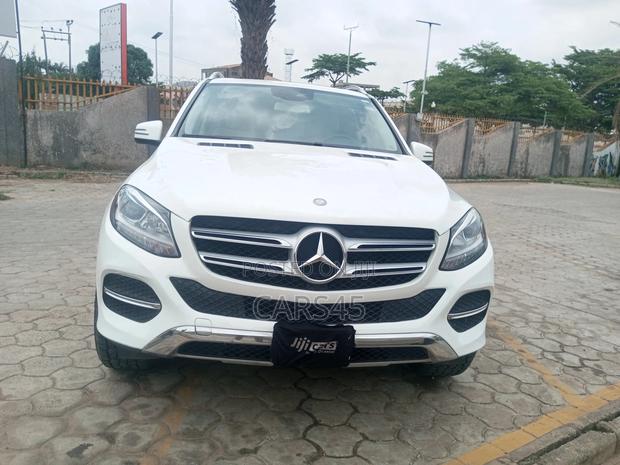 Mercedes-Benz GLE-Class 2016 White