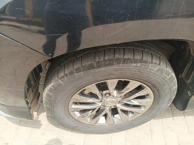 Lexus GX 2012 Black