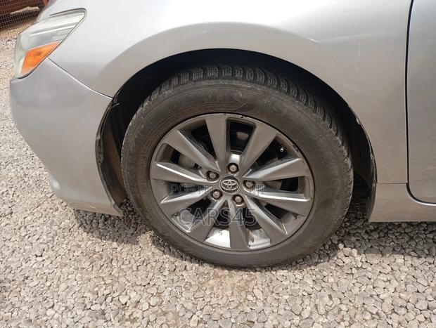 Toyota Camry 2015 Silver