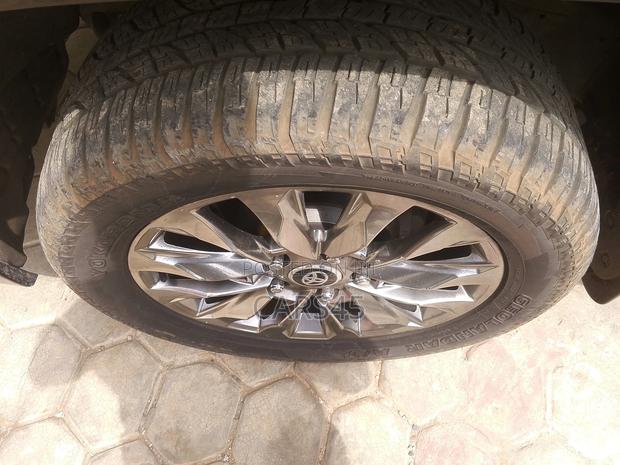 Toyota Land Cruiser 4.0 V6 GX-R 2012 Black