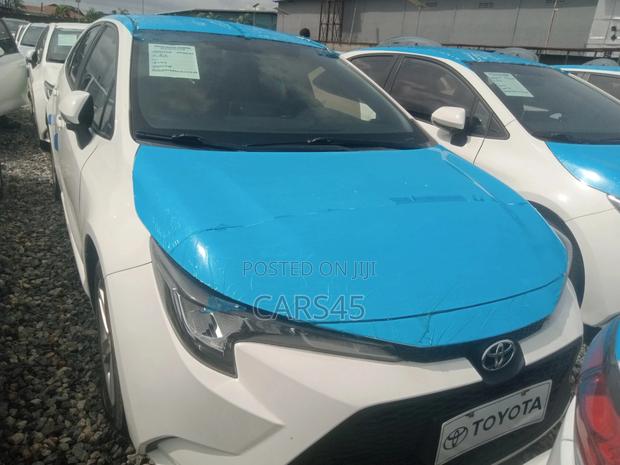 Toyota Corolla 2022 White
