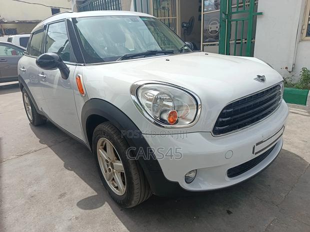 Mini Cooper 2013 White