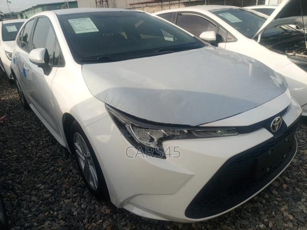 Toyota Corolla 2022 White