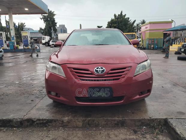 Toyota Camry 2009 Red