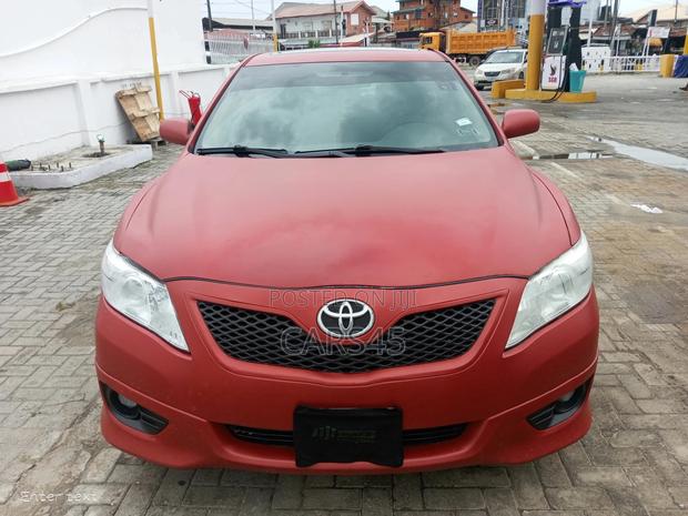 Toyota Camry 2011 Red