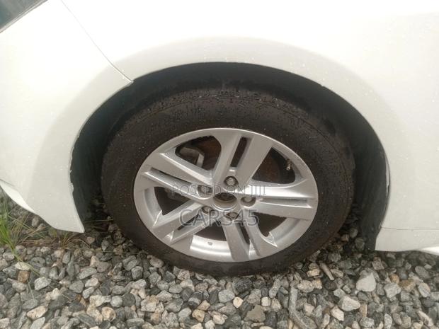Toyota Corolla 2022 White