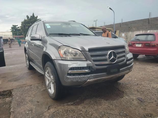 Mercedes-Benz GL-Class 2010 Black
